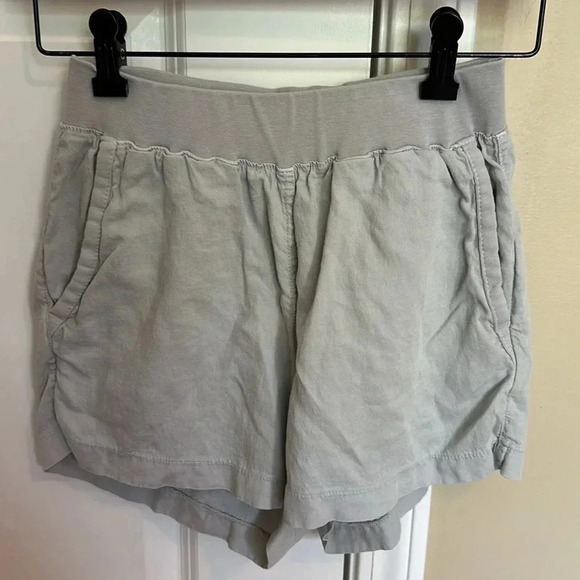 FAHERTY Women’s Arlie Day Casual Linen Blend Shorts in Stone - Picture 8 of 8